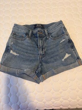 Hollister Women's Medium Blue Distressed Roll-Hem Jean Shorts